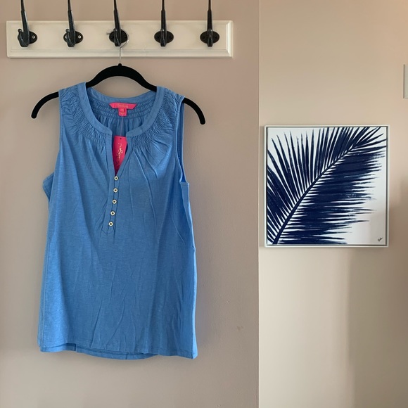 Lilly Pulitzer Tops - NWT Lilly Pulitzer Essie Top - Medium - Blue Peri